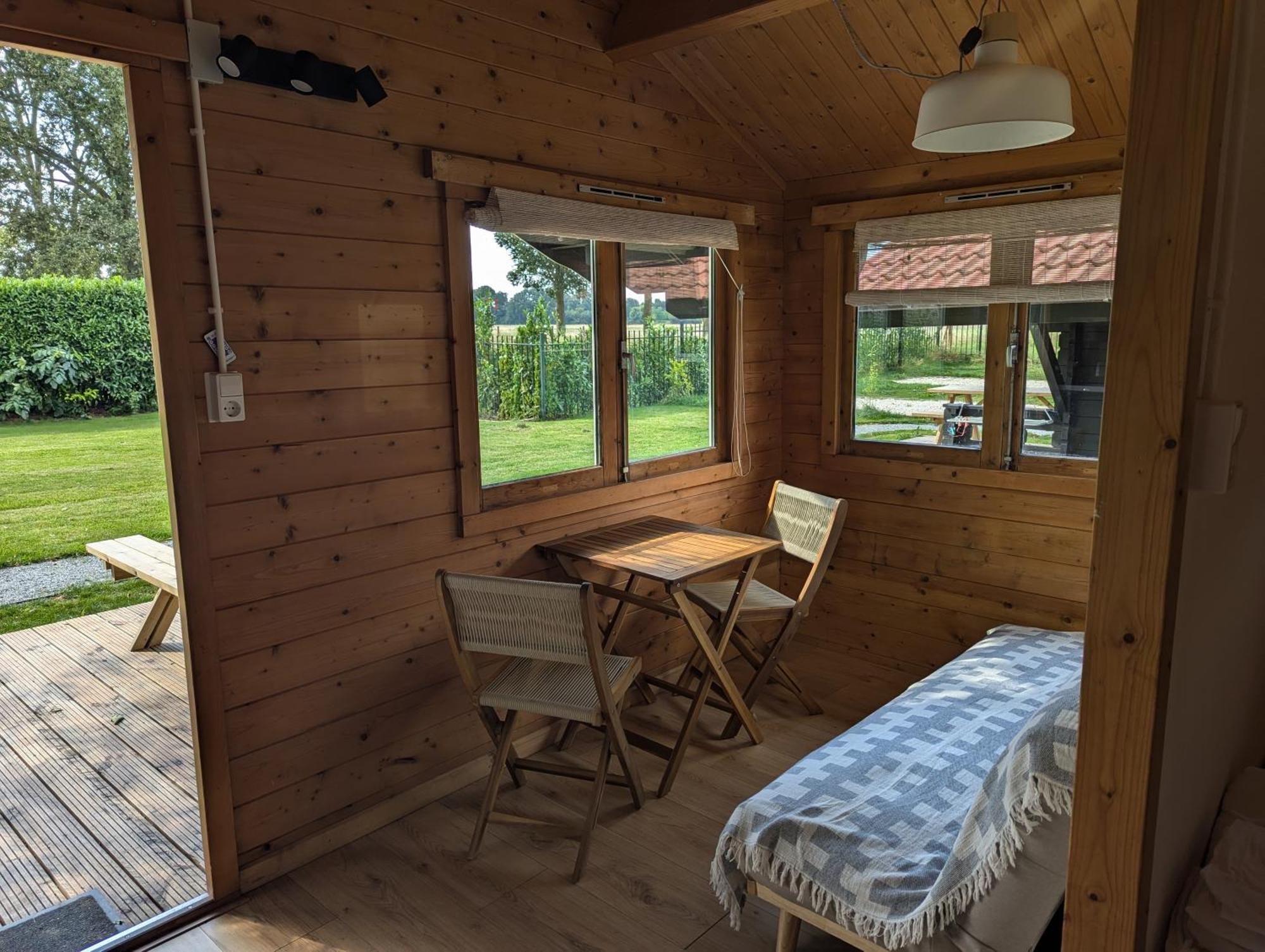 The Bee - Trekkershuts & Apartment Opperdoes ภายนอก รูปภาพ